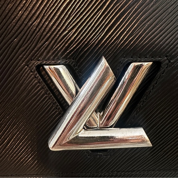 Authentic Louis Vuitton MM TWIST - Picture 5 of 17